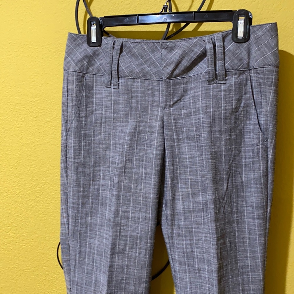 Boot cut. Flare pant.